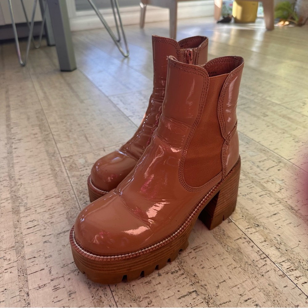 Jeffrey Campbell Quavo platform boots good used condition.